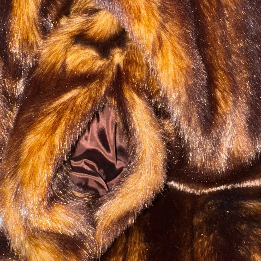 Vintage Terry Lewis Classic Luxuries Brown Print Mid Length Women Coat Size Med - Picture 4 of 10